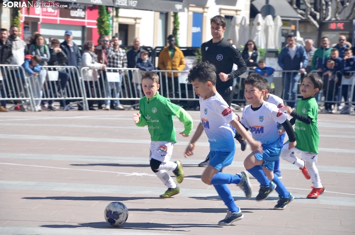 En imágenes: Los chupetes del fútbol soriano hacen gala de talento en Mariano Granados