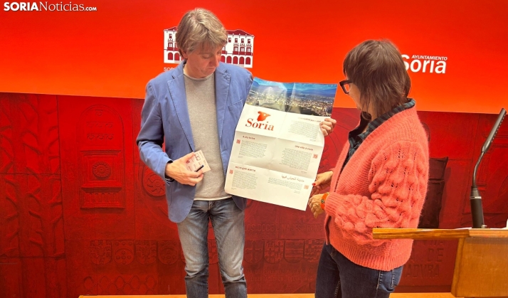 Mínguez presenta un kit de bienvenida a Soria en 5 idiomas: entradas para el cine o la piscina