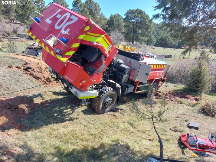 La Junta cede a San Leonardo una autobomba para reemplazar la accidentada en el incendio de Semana Santa