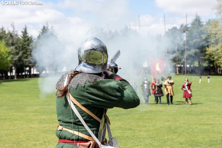 Fotos: La Dehesa se convierte en un campo de batalla con Los Comuneros
