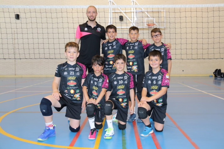 La cantera del Sporting Santo Domingo brilla en el final de temporada con dos campeonatos 