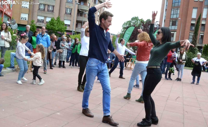 FOTOS | Migas y sevillanas, buena alianza contra el cáncer