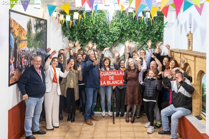 Cuadrillas San Juan 2023/ La Blanca, una foto del Domingo de Calderas que tenía trampa