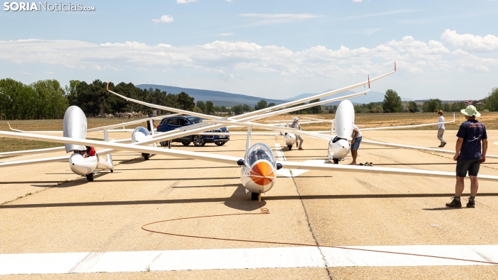 GALERÍA | Así ha sido el entrenamiento para el Campeonato Mundial Femenino de Vuelo a Vela en Garray