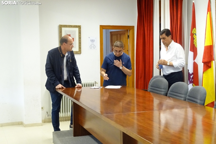 San Pedro Manrique seguirá sin alcalde, por ahora: Se aplaza, entre tensión, la sesión para constituir el Ayuntamiento