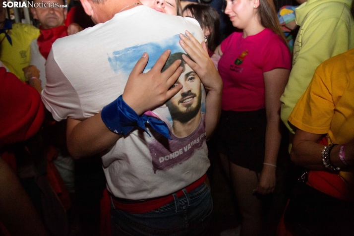 Recuerdo y homenaje en el Paso del Fuego: Él este año quería pasar por primera vez y como no va a poder, lo hago yo por él