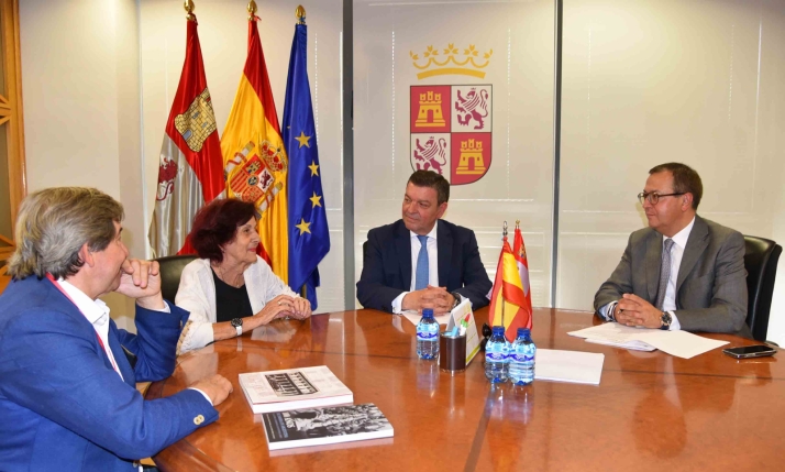 Compromiso de Castilla y León con la comunidad castellano-leonesa en el exterior