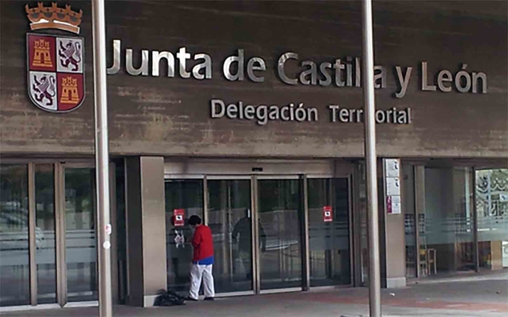 El nuevo convenio para laborales de la Junta afectará a 12.600 trabajadores de Castilla y León