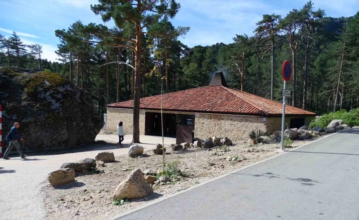 El edificio de servicios de la Laguna Negra contará con energía solar propia