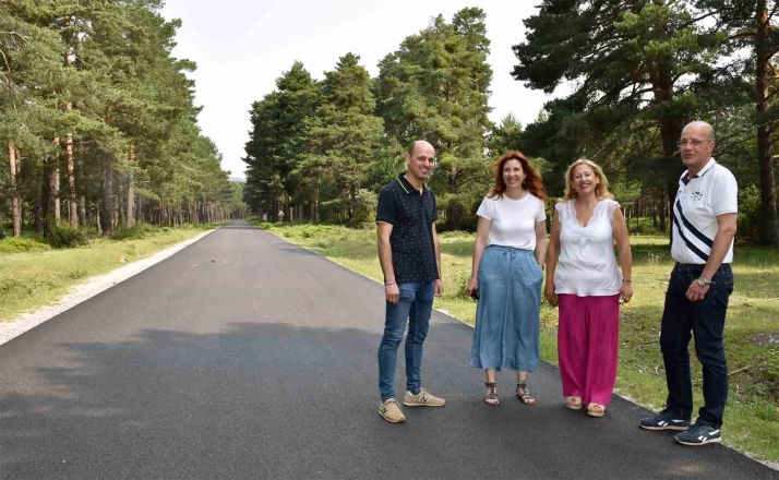 Culminan las labores de asfaltado en los accesos a la Laguna Negra