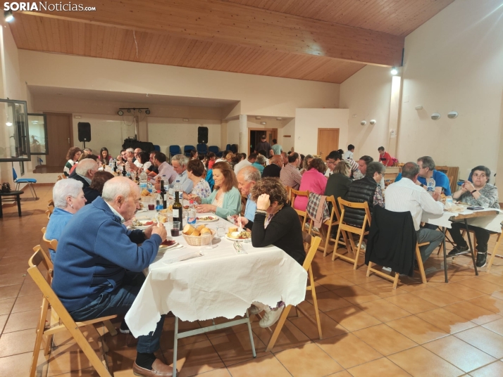 Carbonera de Frentes celebra sus fiestas de San Antonio