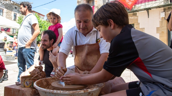 GALERÍA | El sol y la tradición se reúnen en Almarza