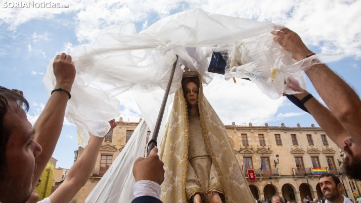 GALERÍA | Procesión del Lunes de Bailas