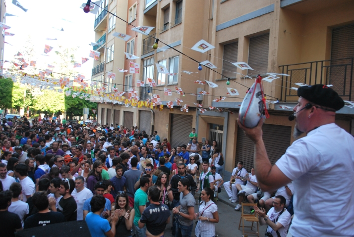 Día nuboso y buena temperatura para los Agés