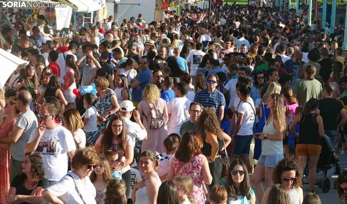 GALERÍA | Martes a escuela... Martes de feria