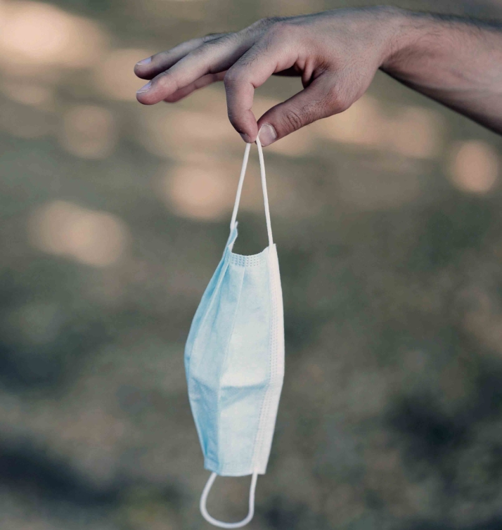 Decaen en Castilla y León las medidas extraordinarias frente a la pandemia tras declarar el Gobierno el fin de la crisis sanitaria