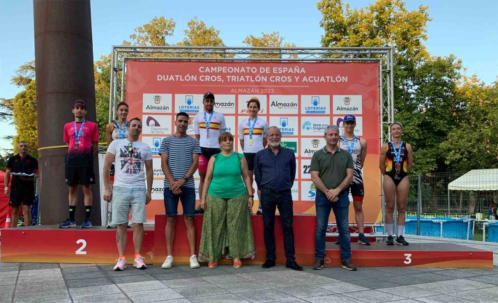 Llabrés y Viñuela, protagonistas en el Nacional de Acuatlón de Almazán