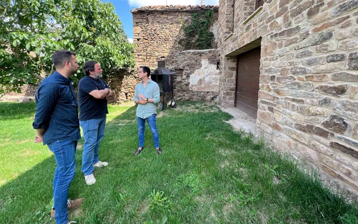 El PP anuncia rebajas de impuestos en la adquisión de viviendas rurales