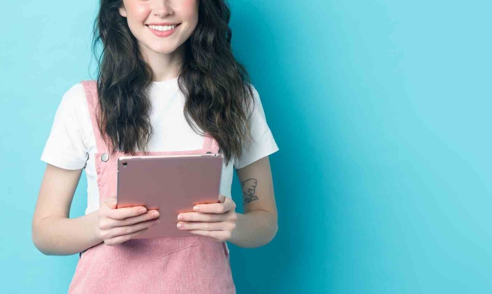 Castilla y León concede más de 4.500 € en ayudas a estudiantes sorianos para la adquisición de dispositivos digitales