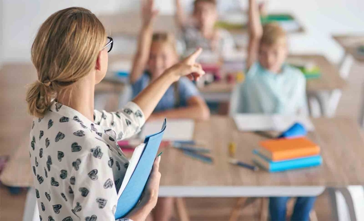 Los sindicatos exigen  el cumplimiento de la normativa de la educación pública en Castilla y León