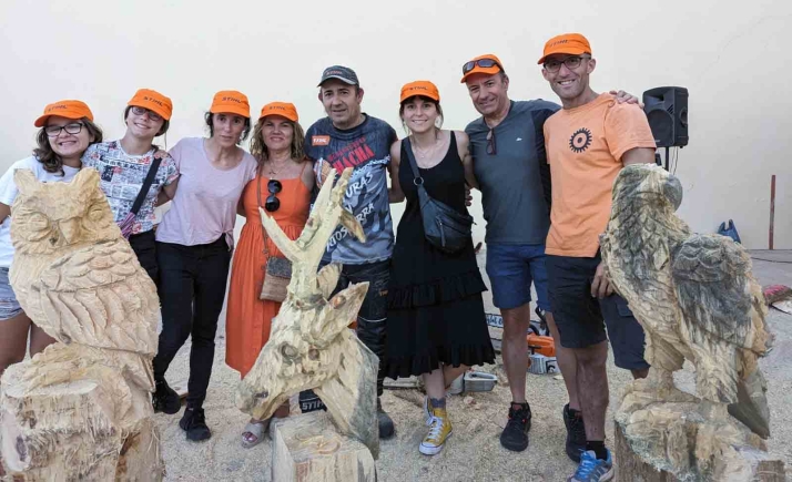 De Vicente sorprende con sus motosierras en Montejo de Tiermes