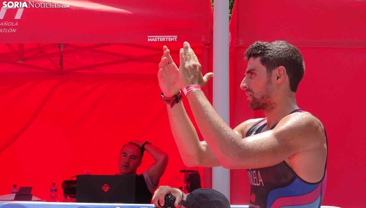 Marina Muñoz y Kevin Tarek Viñuela ganan los Campeonatos de España de Triatlón Cross 2023 en Almazán