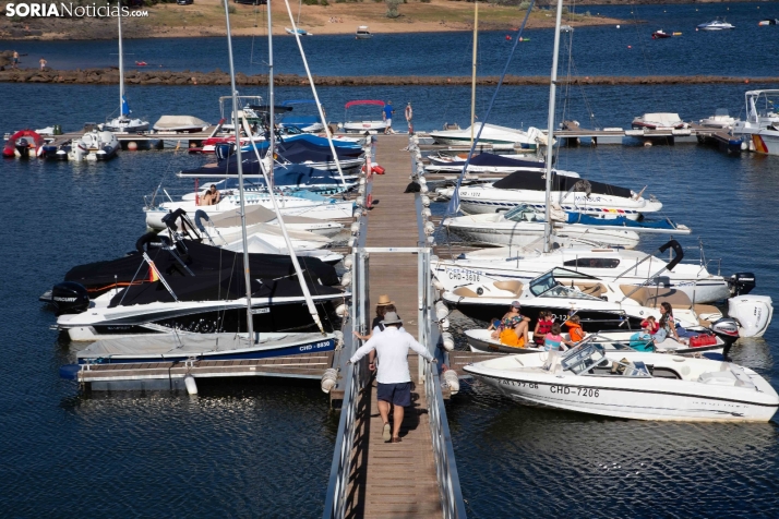 Soria despide el mes de julio buscando la sombra