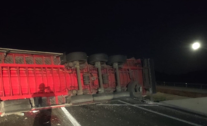 AMPLIACIÓN: Se espera la reapertura de la A-11 a las 18:00h