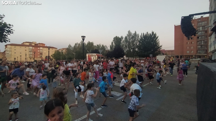 Imágenes: La Barriada sigue disfrutando de sus fiestas