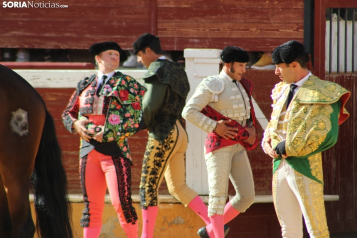 EN FOTOS | Corrida de Toros del Domingo de Calderas