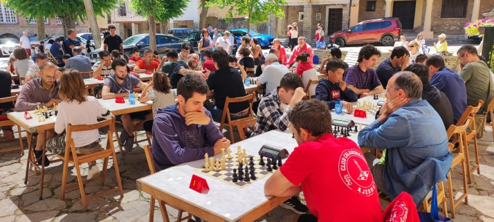 Yanguas reúne a 60 jugadores en su II Torneo de ajedrez Villa de Yanguas