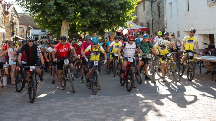 En imágenes: Tierras Altas respira deporte con la BTT Ruta de las Icnitas