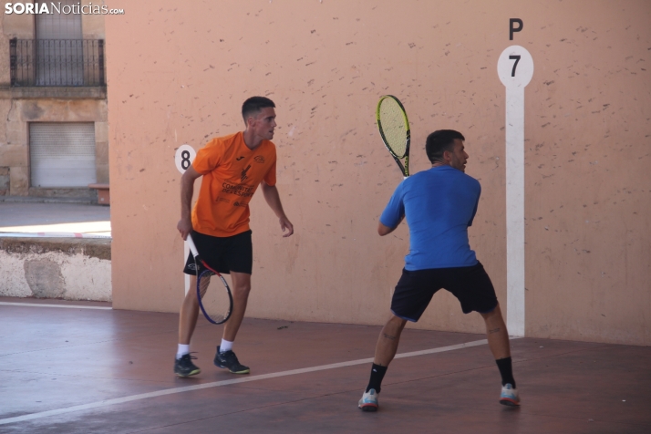 Foto a foto: Fiesta del frontón en Garray