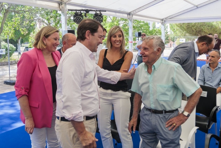 La Junta aprueba su ley de residencias para una atención centrada en el usuario