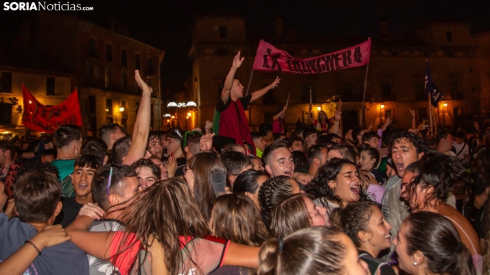 FOTOS | El pregón festivo revienta Almazán
