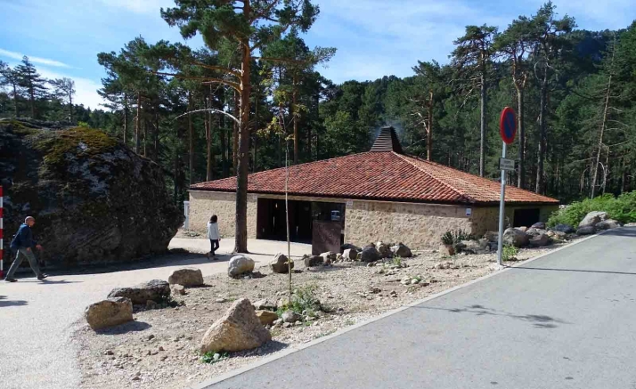 La Junta promete la reapertura inminente del Centro de Servicios de la Laguna Negra