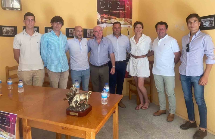 Deza presenta su novillada con un prometedor cartel