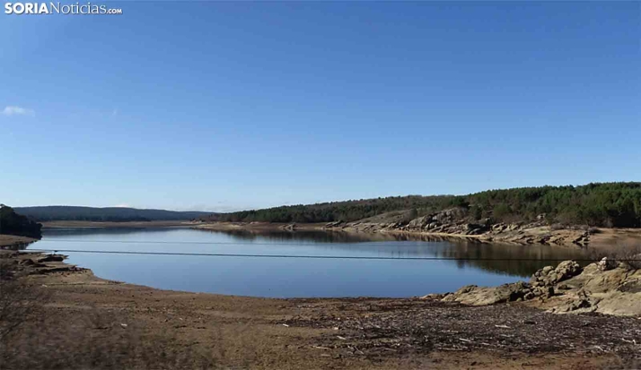 El embalse pierde seis hectómetros cúbicos en una semana