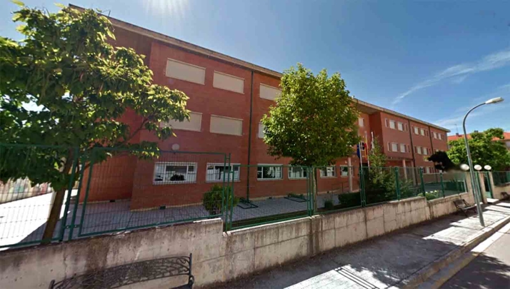 El Burgo convoca sus premios a la excelencia académica