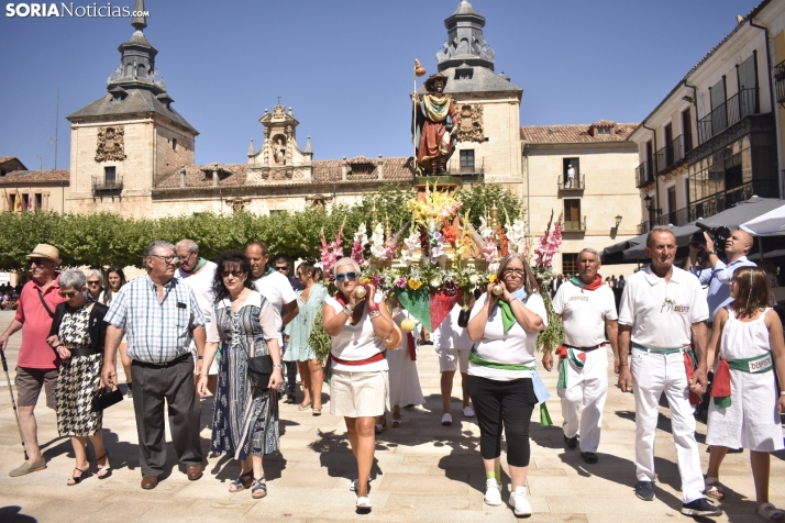 FOTO A FOTO: El Burgo se vuelca con San Roque