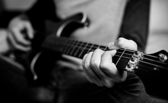 Estas leyendas del rock español pondrán ritmo a un pequeño pueblo de la España Vaciada