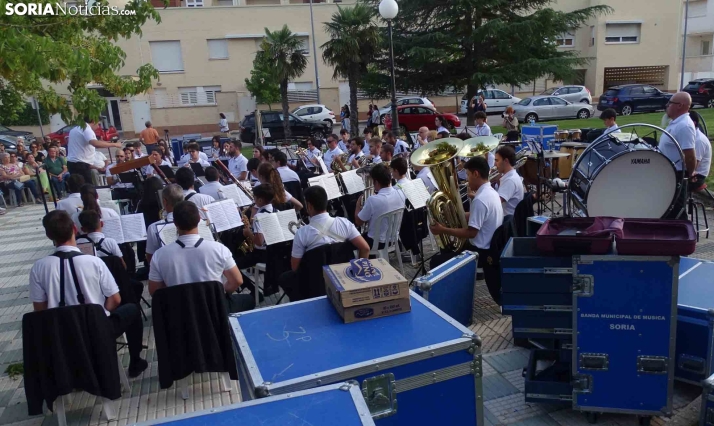 GALERÍA | La Banda despide el verano en Los Pajaritos