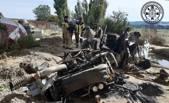 CASTILLA Y LEÓN | Fallece un joven al volcar un camión en Valladolid