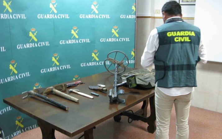 Detenido un soriano y dos investigados como presuntos autores de un delito de expolio arqueológico en la provincia