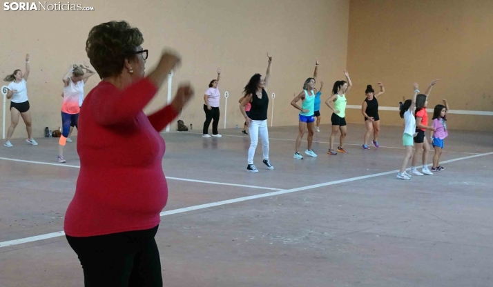 FOTOS | Coreografías solidarias con Aspace en Garray