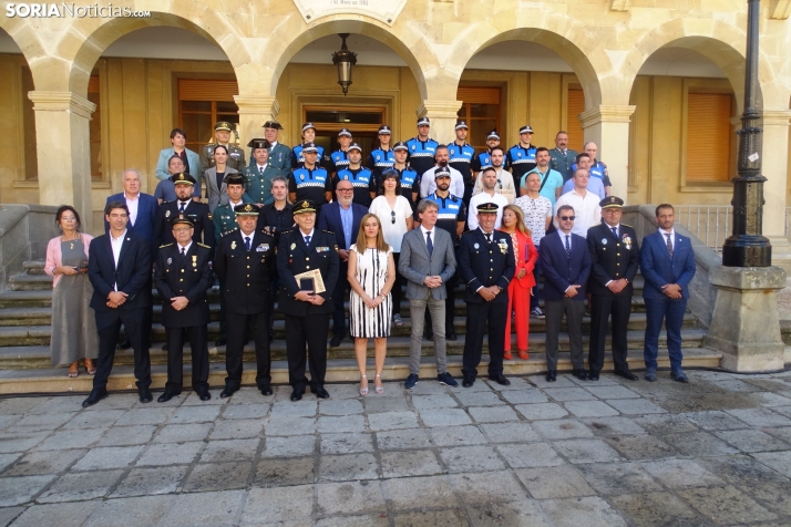 Fotos: Entrega de medallas y condecoraciones a los policías locales de Soria