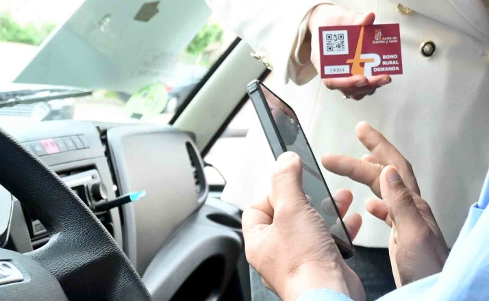 Castilla y León presenta en Valencia su modelo de transporte a la demanda ante expertos nacionales e internacionales