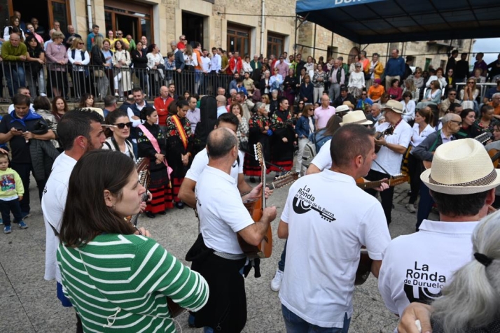 Galería: La Ronda invade Duruelo de la Sierra en sus fiestas del Cristo