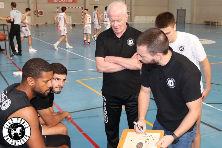 El CSB masculino logra la mayor victoria de su historia en Primera División y se coloca líder