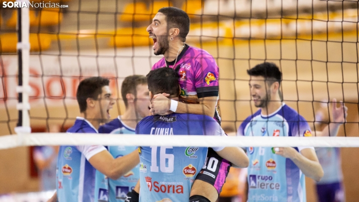 En imágenes: El Grupo Herce se estrena con victoria en la Superliga ante el C.V. Manacor